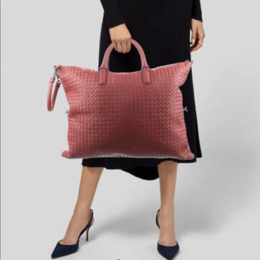 Bottega Veneta Intrecciato Convertible Tote/Satchel - Picture 6 of 9